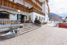 Hotel Frida - Parcheggio e percorso esterno